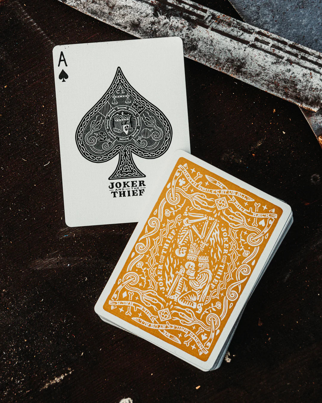 Joker and the Thief: Crown (Gold) Edition playing cards