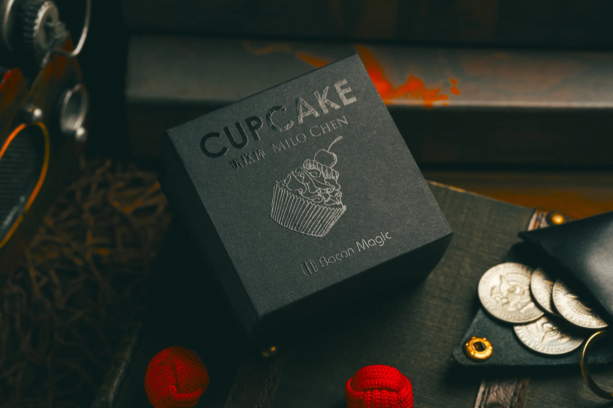 Cupcake 2.0 (Noir) par Milo & Bacon Magic - Tour de magie