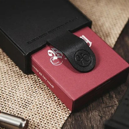 Deck Shooter (Black) by Hanson Chien