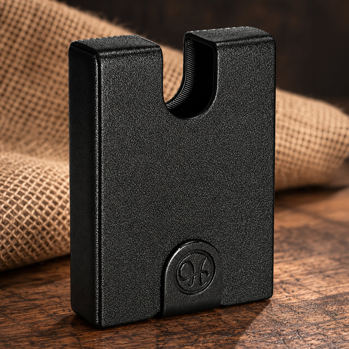 Deck Shooter (Black) by Hanson Chien