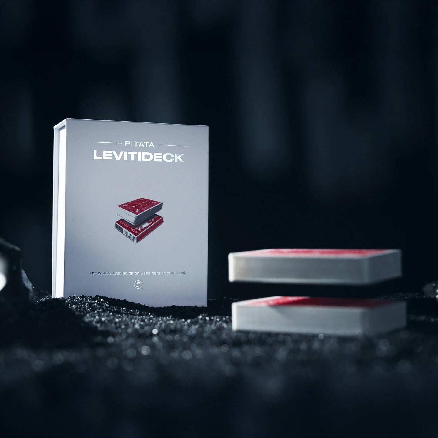 Leviti Deck by Pitata