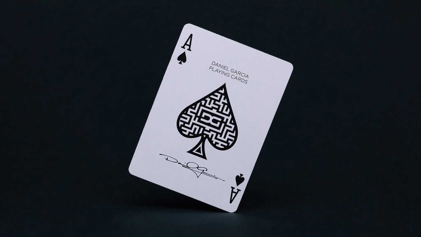 DG Maze Marked Deck by Daniel Garcia